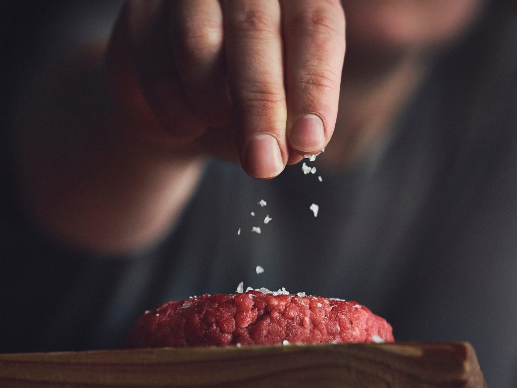 how to make the best burger patties, wagyu vs kobe beef, differences between wagyu and kobe