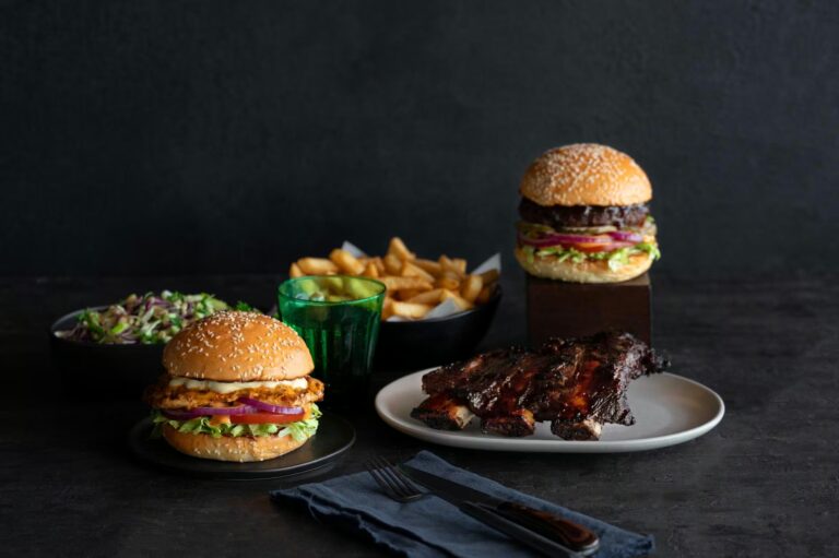 Ribs & burgers