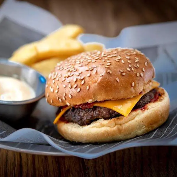 Beef Burger & Chips